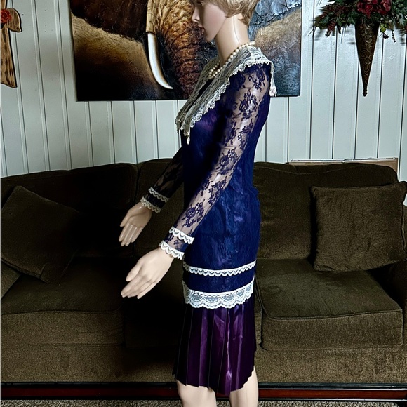 Jessica McClintock • Size 8 • Vintage • Dress • Purple • Floral Lace • Victorian - Picture 13 of 16